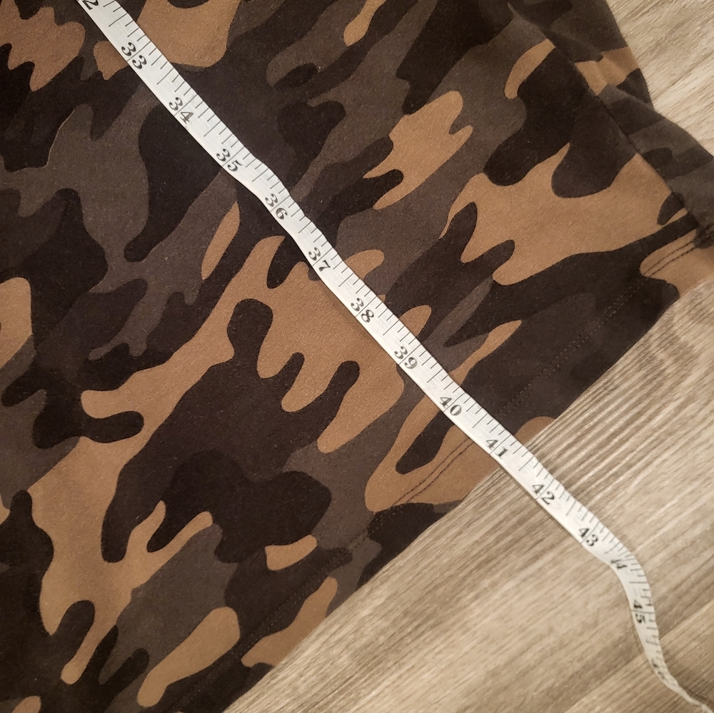 New York & Company Street Soho Women's 3/4 sleeves midi bodycorn camo dress - Picture 8 of 14